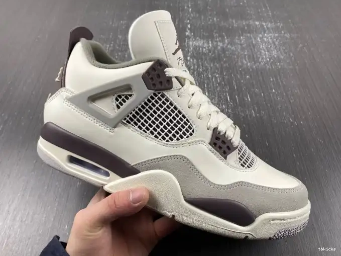 Reps TB A 4 Phantom x Air Maniere Ma Jordan FZ4810-001 0516